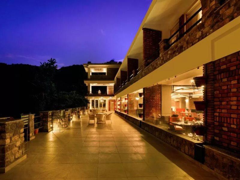 Summit By The Ganges Beach Resort & Spa Risikés Kültér fotó