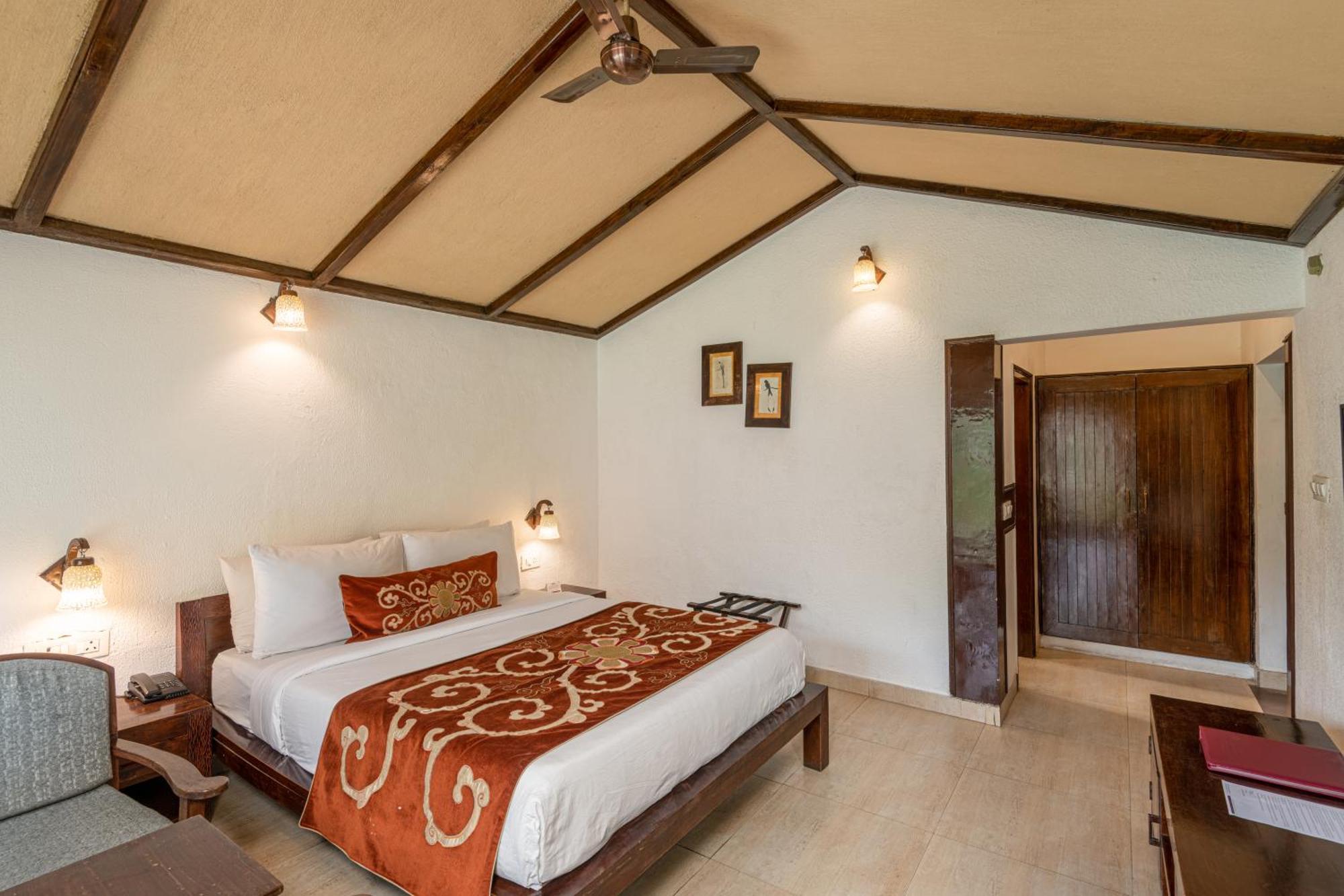 Summit By The Ganges Beach Resort & Spa Risikés Kültér fotó