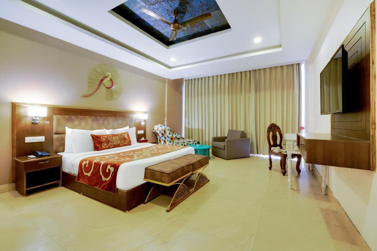 Summit By The Ganges Beach Resort & Spa Risikés Kültér fotó